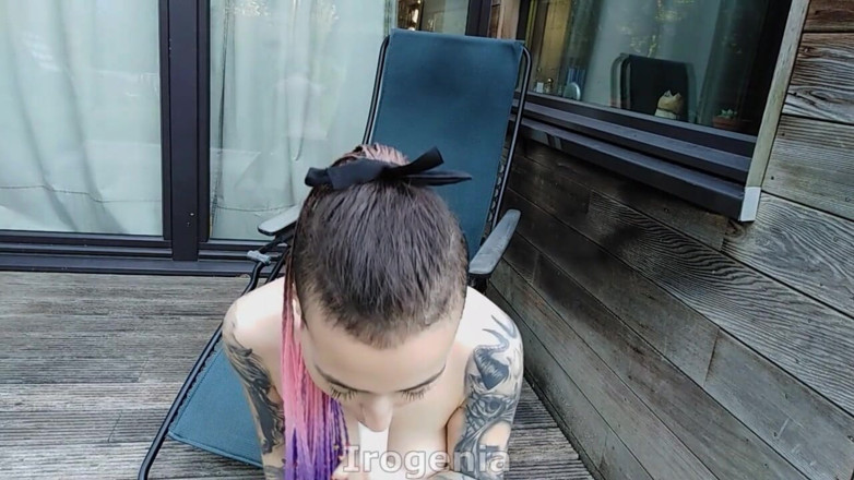 Irogenia: 히피 딜도, 야외에서 이중 삽입