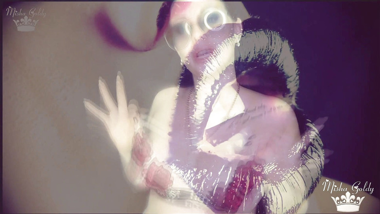 Goddess Misha Goldy: Трах ума с блестящими губами и большими сиськами с инструкцией по дрочке и обратном отсчете спермы