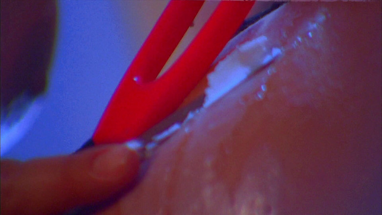 I kissed a girl and I liked it: Deras tungor doppar djupt inuti sina våta fittor