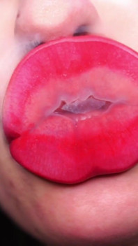 Rayuan lipstik merah