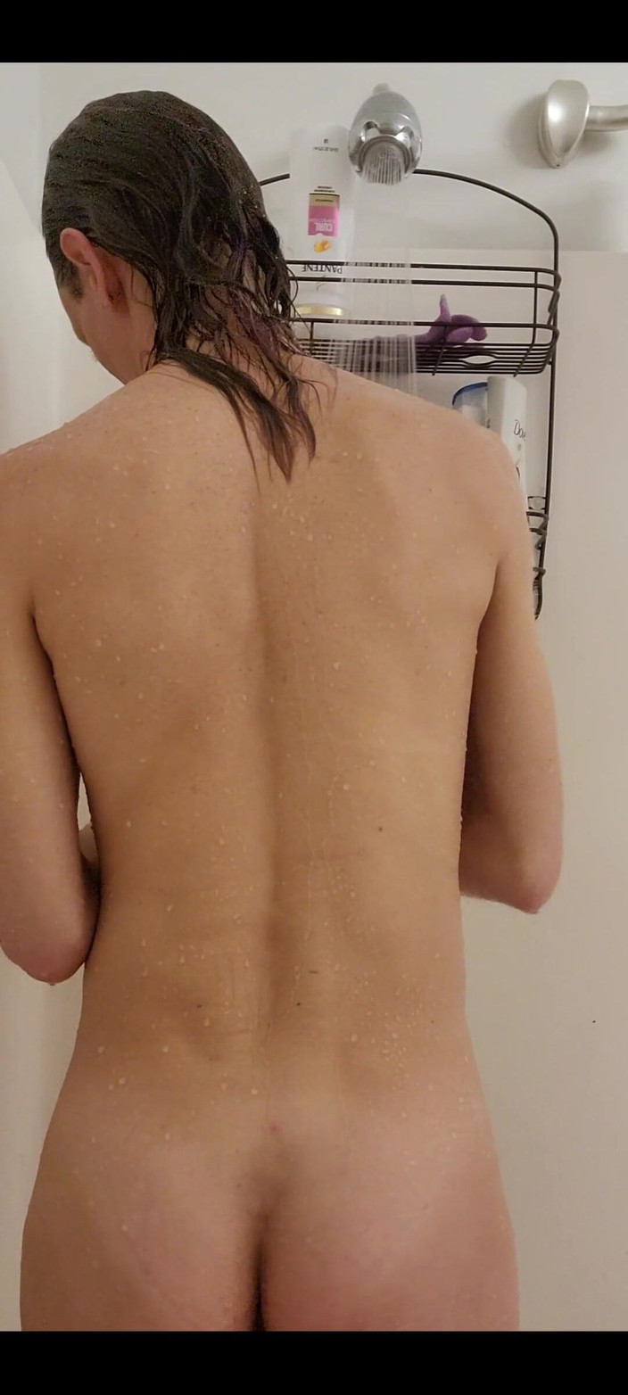 Shannon Rogue: Szkoda, że nie jesteś ze mną pod prysznicem