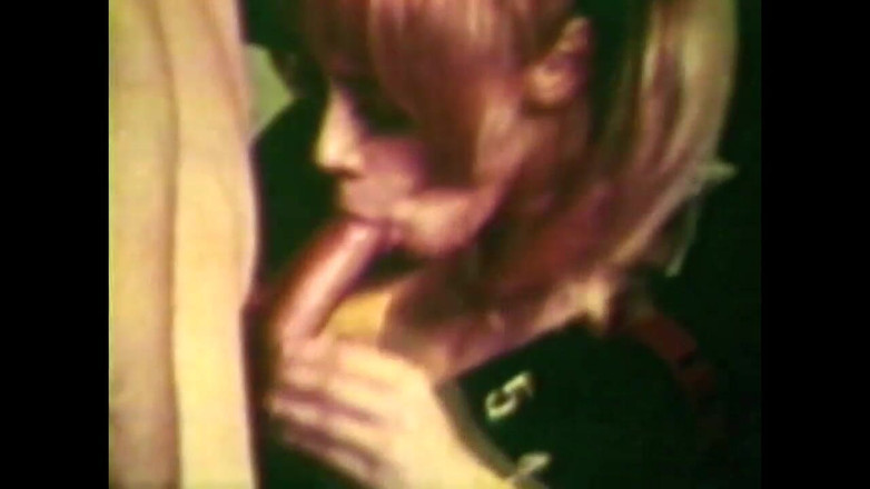 Vintage megastore: Üniversiteli kız ıslak