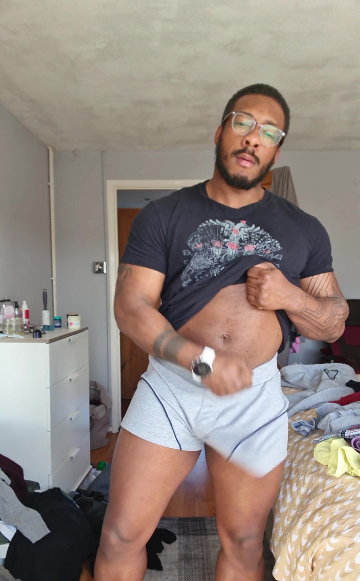 Amadeus: Підстрибують на цьому члені!