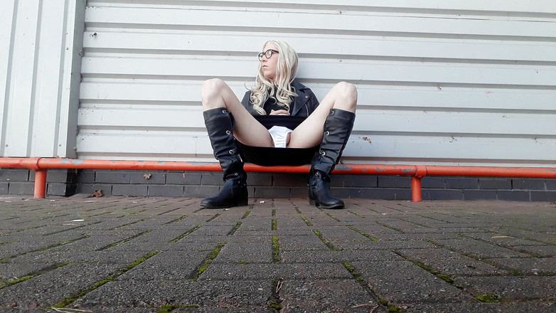 The Midnight Minx: 2020년 1월 22일