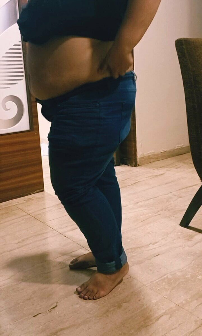 SameerPhunk: Индийская подруга-толстушка раздевается перед тем, как приняться в ванну