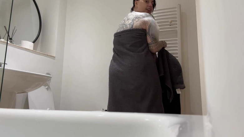 Miss Valentina: Tah přes můj použitý ručník