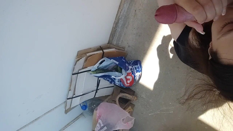 HotFoxyDarya: Blowjob on the balcony with cum on face and mouth