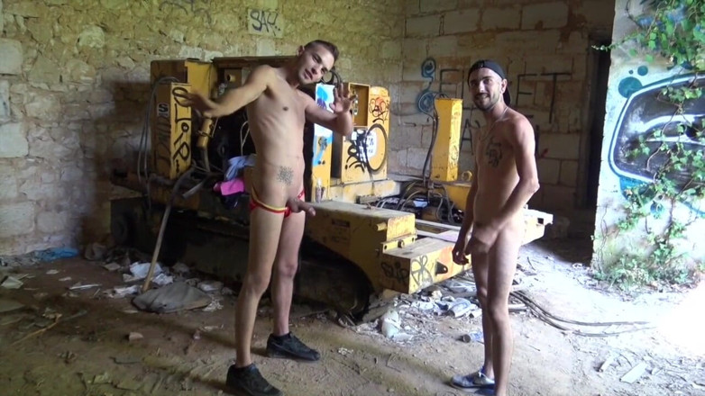 Raw French Bad boys: Kevin Ass used raw outdoor by young straight dude