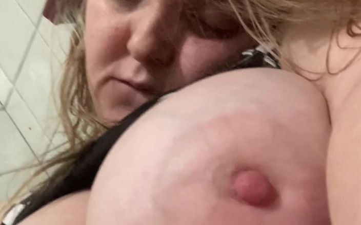 Renee Sakuyas Studio: Buzzed, Face and Tits View While Masturbating
