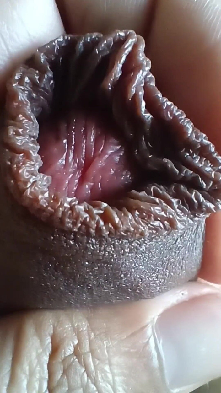 Tommhot: ノーカットのコックとたくさんのプリカムをクローズアップ