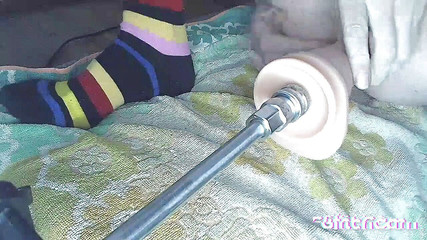 MeandI2: Scopami il culo con un bel dildo e mi scopo...