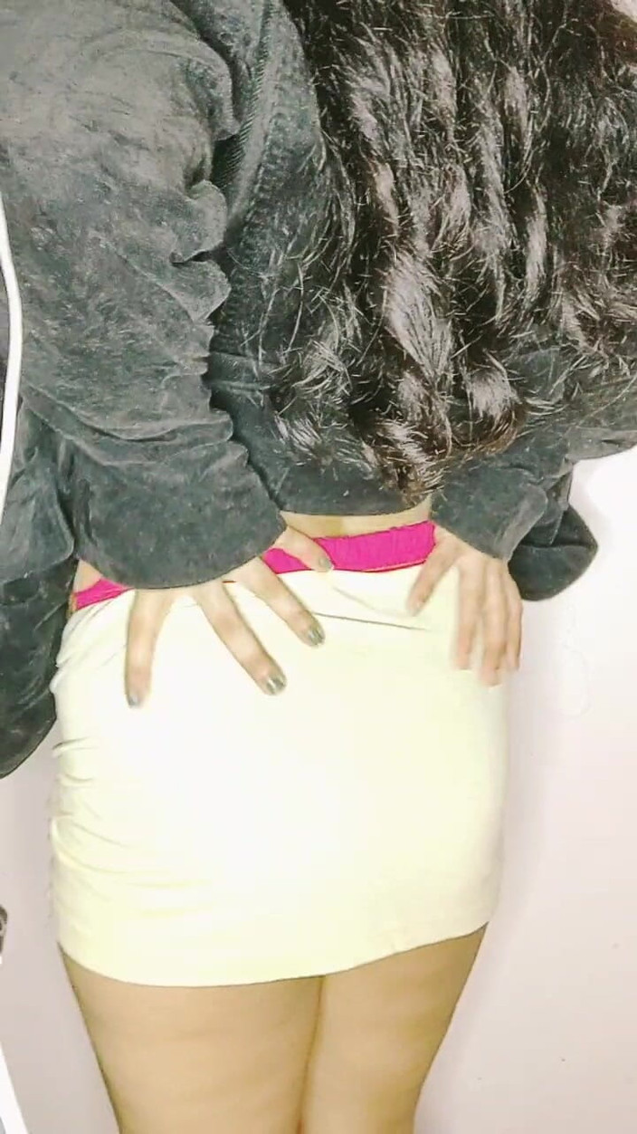 Saloninoor: Соблазнительная кам-сессия в Салони