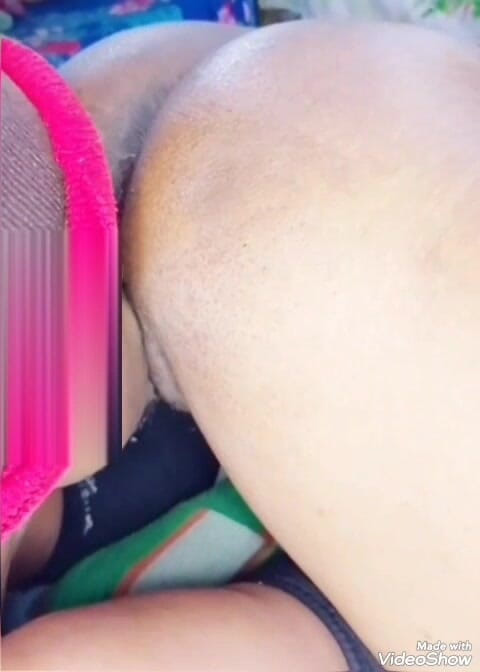 Busyperera: Namorada sexy lambendo buceta hardcore nas férias dos namorados