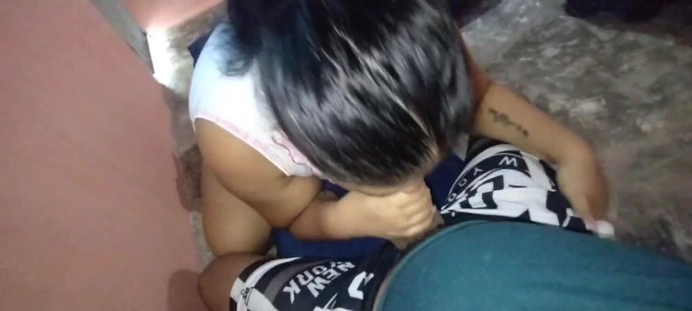 Adribella69: Walgelijke oude man profiteert van de onschuld van de werknemer