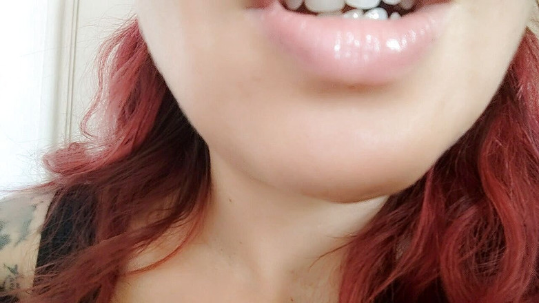 savannahamatoriale: Piękna Włoszka z wadą: mówi mrowione i oburzające rzeczy