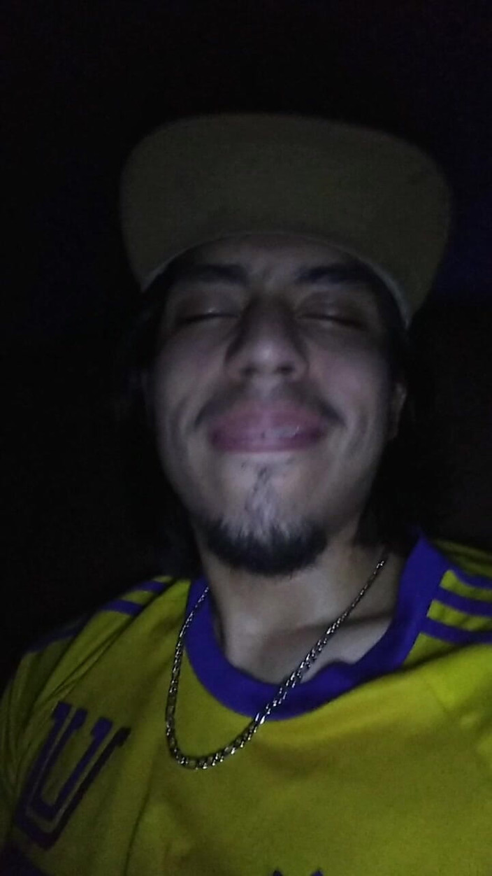 AlexAlejandro13: Sexy Muž Se Chce Dotknout Jeho Penisu