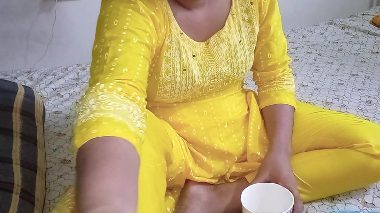 Your-Eshita: Iubită indiană frumoasă futută