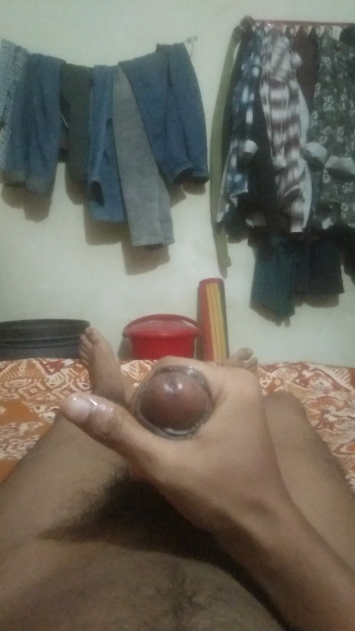 Viral_tiktokar: I Really Wanted to, so I Put Oil on My...