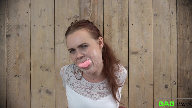 Gag Attack: Roxy - tegaderm bandă cu căluș