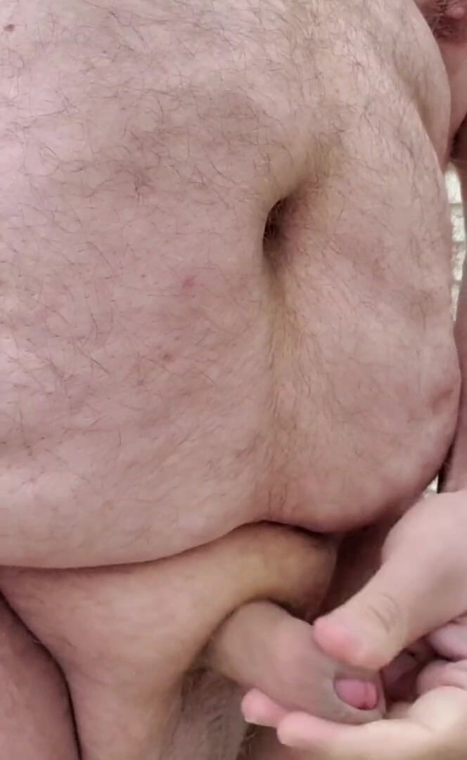 Danzilla White: Mi sono eccitato, ho deciso di spogliarsi e masturbarmi