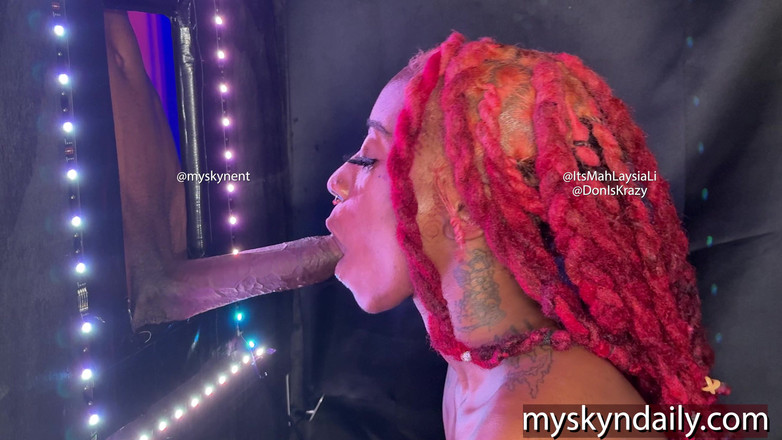 MySkyn Entertainment: Hals-ziegel bekommt einen großen schwarzen schwanz