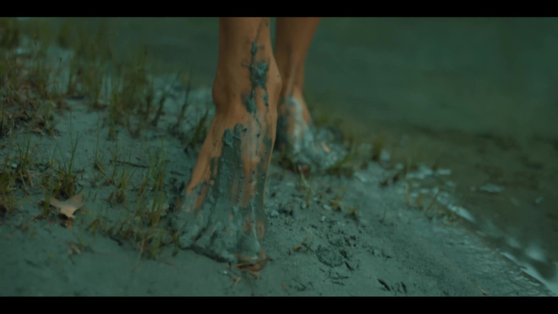 DaringKiara: Guarda i miei bei piedi abbronzati