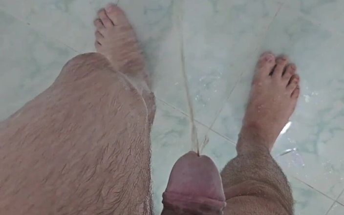 Lk dick: Fetish - Naughty Young Pissing in the Shower