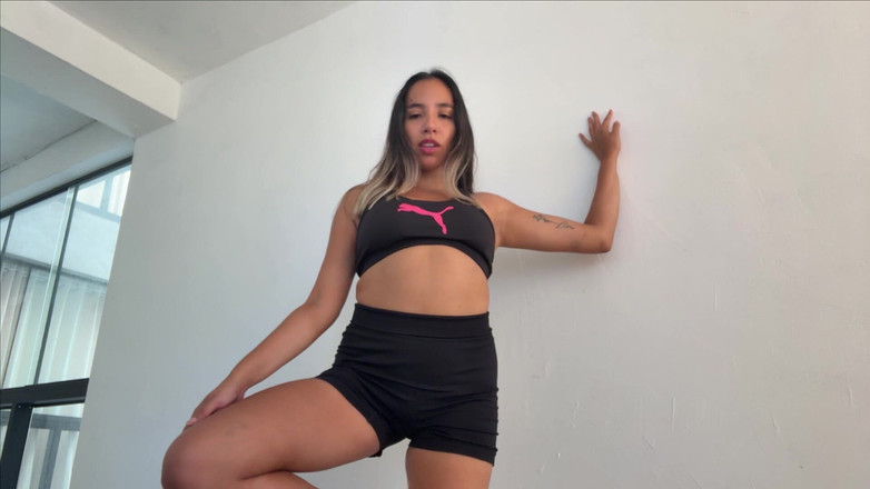 Goddess Alexa femdom: 체육관과 패브릭에 중독 2 근육 숭배 이두근 복근 펨돔 Bratty 여신