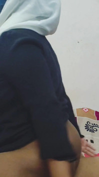 Desi Bhabi tajně ošukaná Devarem, aby smazala všechny dluhy