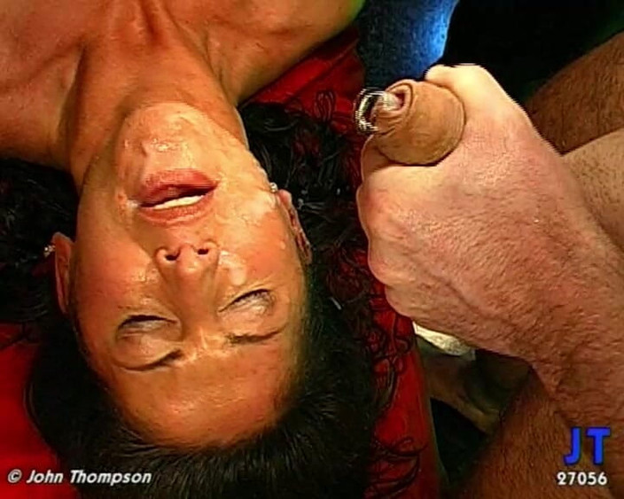 GGG John Thompson Classic Retro: Ggg John Thompson- brunetka laska leży i dostaje fucked ciężko...