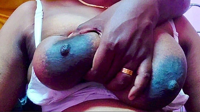 Desi Mohini: Teyzeler romantik sahne bölüm 1 xxx