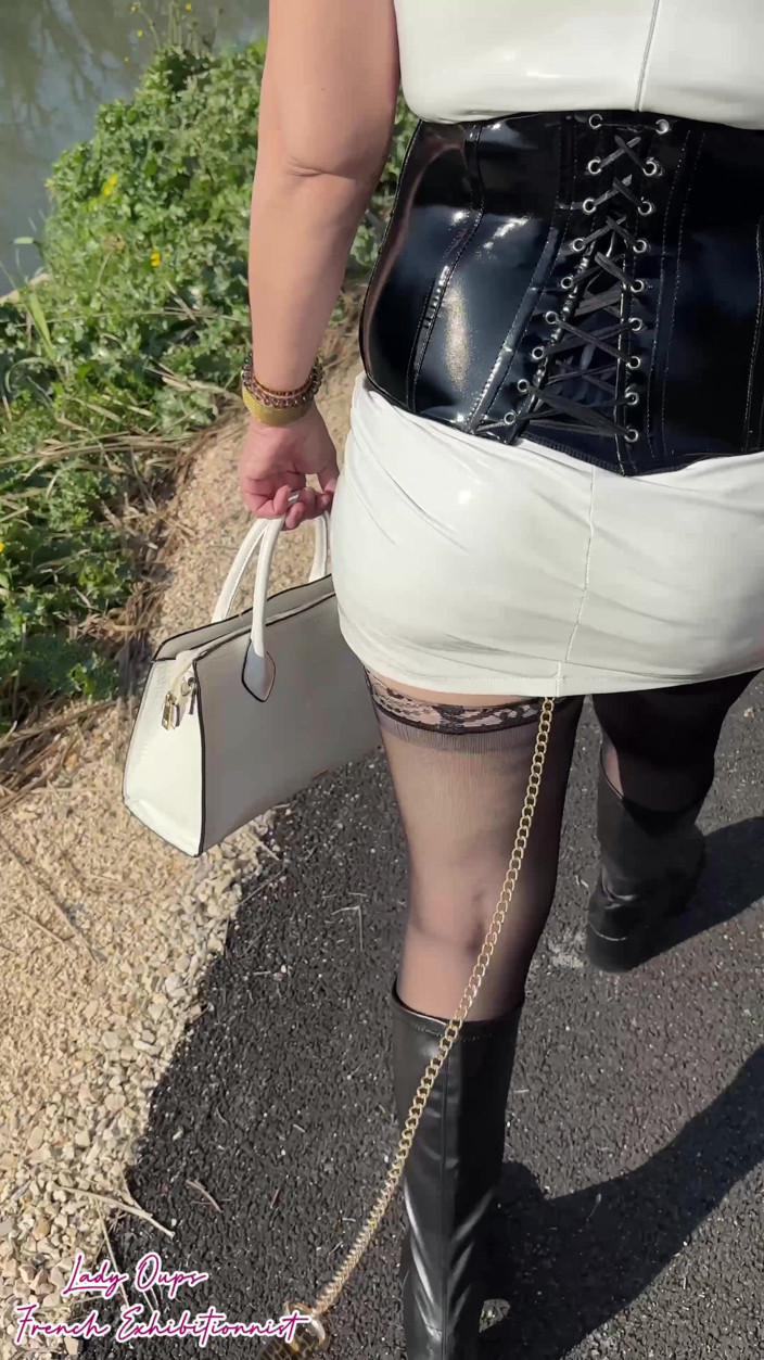 Lady Oups: Outdoor Walk in a Latex Dress with an Anal Plug...