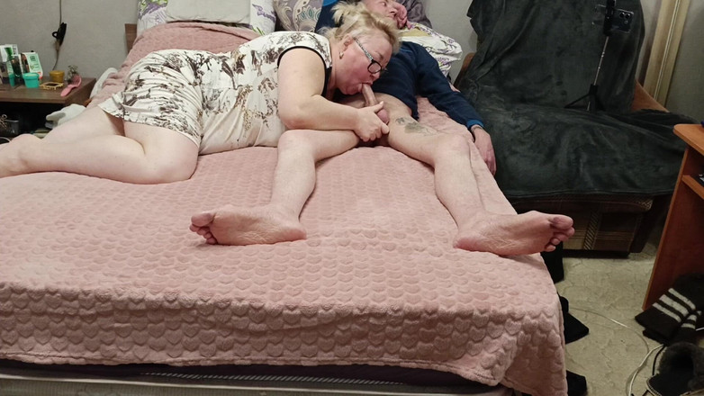 Zona901: Freundin schluckte kaum das ganze sperma nach einem tiefen blowjob