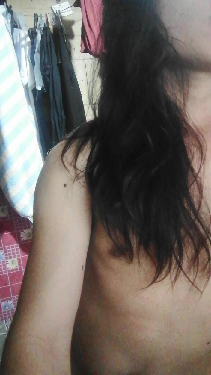 Reynaldo6: Ayah ngentot aku dengan ganas di kamar kos sa loob