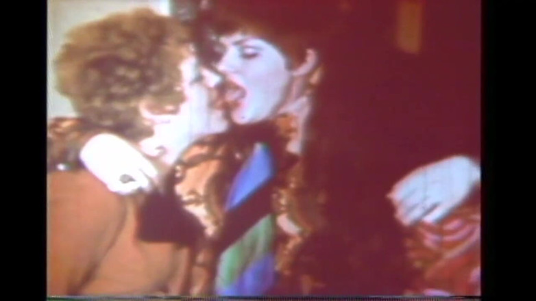 Vintage Usa: Vintage Lesbian Hairy Pussy MILF Licking Party