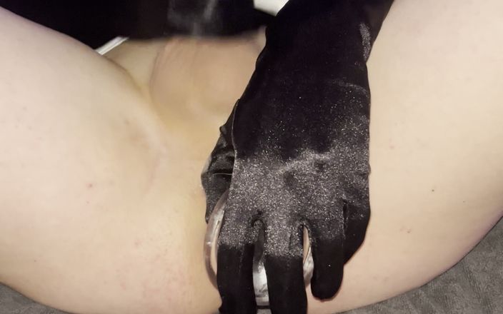FlotterMilchBaer: Ich liebe es, meinen arsch zu verwöhnen.