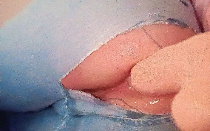 Jenny -Kittyx: 2 dildon tränger in i mitt tajta rövhål kommer inuti