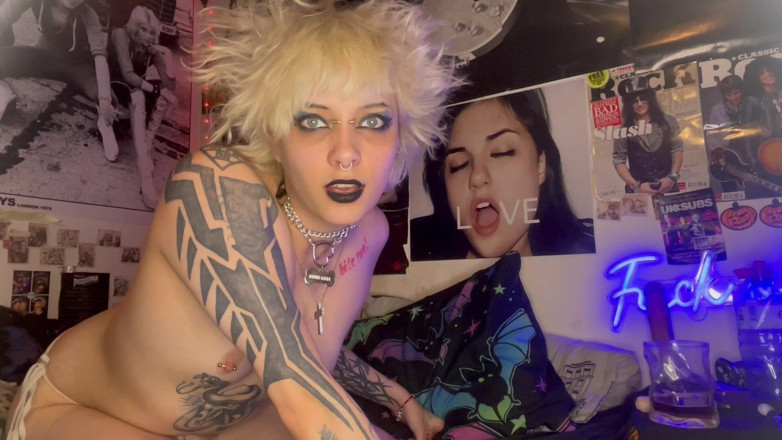 Glitterqueen1999: Weź moją dziewictwo stepbro penektomii jest taka mała
