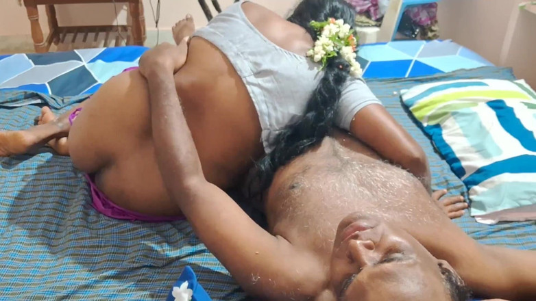 Desi palace: Indian Beautiful Wife Amazing XXX Hot Sex with Husband