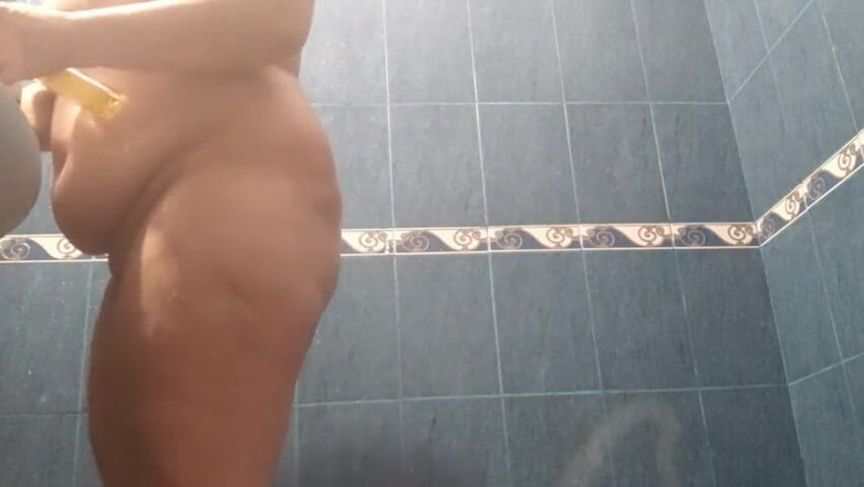 Putarankahotmilf: Pussy and ass fuck under the shower and shower