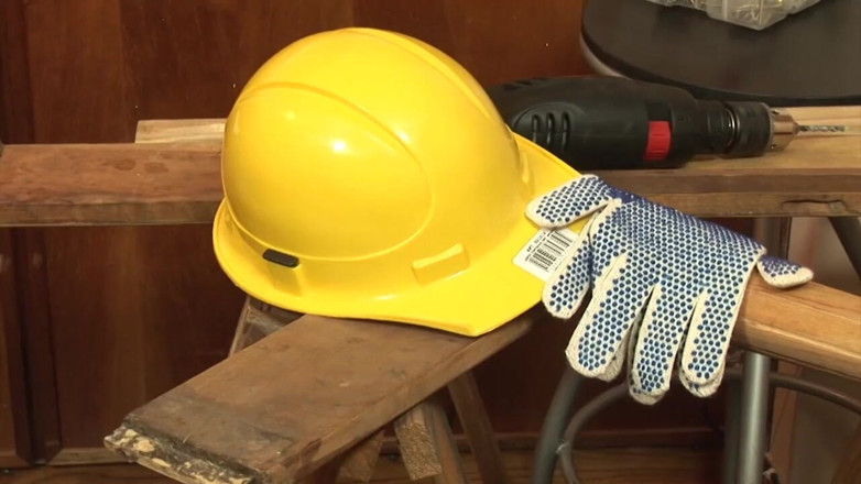 Gay 4 Pleasure: Bauarbeiter fickt statt der arbeit