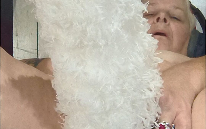 HerculesnVENUS: Vad händer den där fuzzy kinky leksaken som går i...