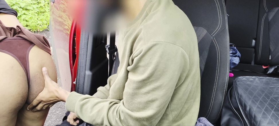 Ziya: I Caught My Driver Masturbating in Car Turns Into Ass...