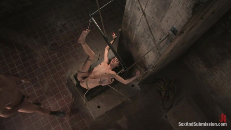 Sex and Submission by Kink: Sasha Grey의 첫 번째 바운드