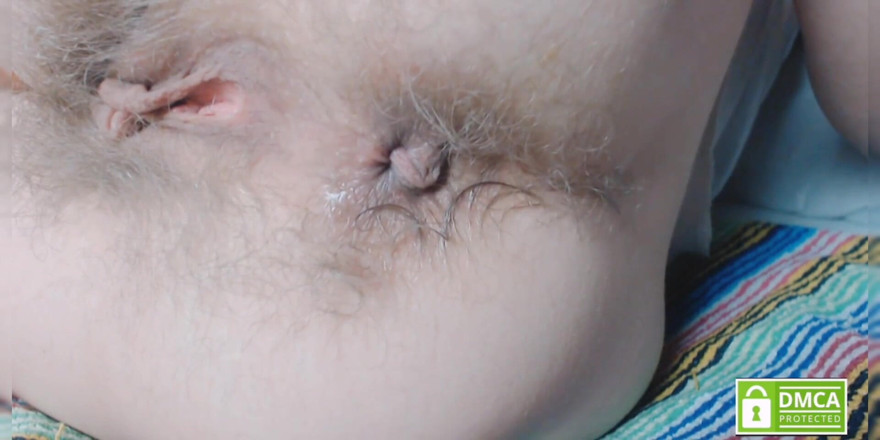 Miodelka: Haariges arschloch furzt aus nächster nähe