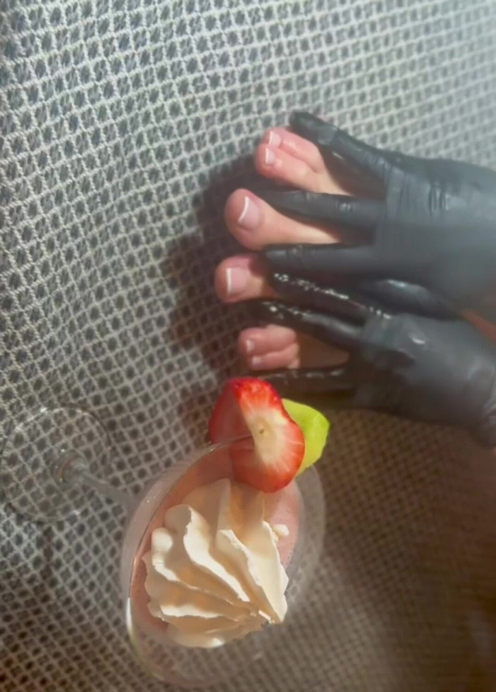 Sonya Pretty: 性感女孩