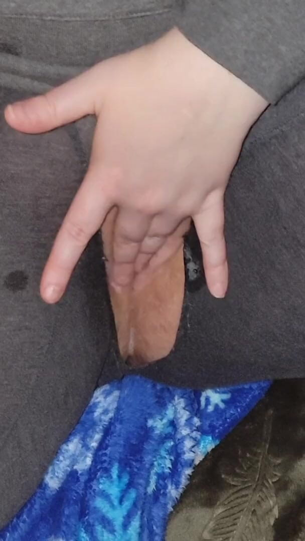 Big Booty Beauty: Big booty beauty's fat wet pussy lips get teased through...