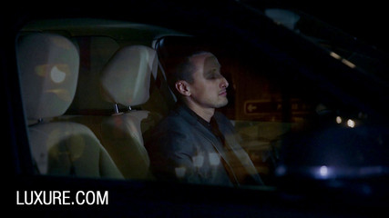 Luxure: Claire Castel berkongkek dubur dengan orang asing semasa suami menonton