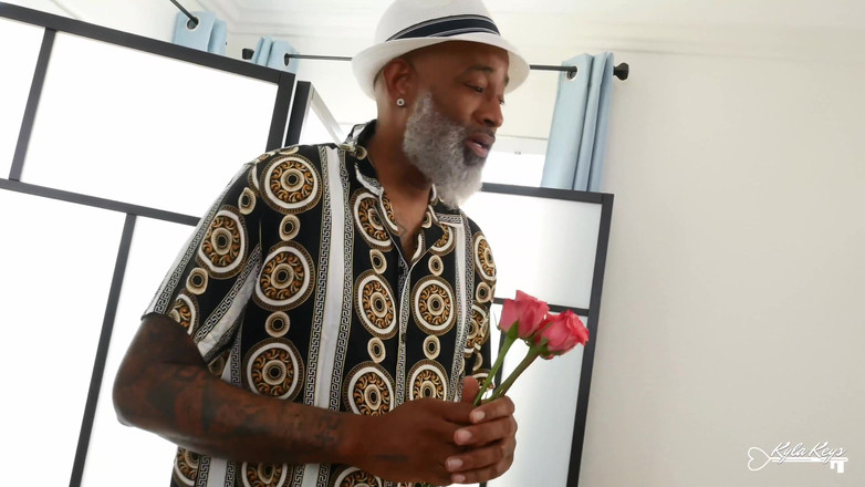 Kyla Keys: Королева лаунджа, эпизод 1