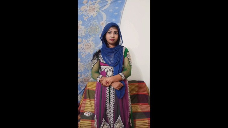 Bangla Academy: Sevimli kız ilk kez bir sigara şirketi için çalışan ve kendi evimde...